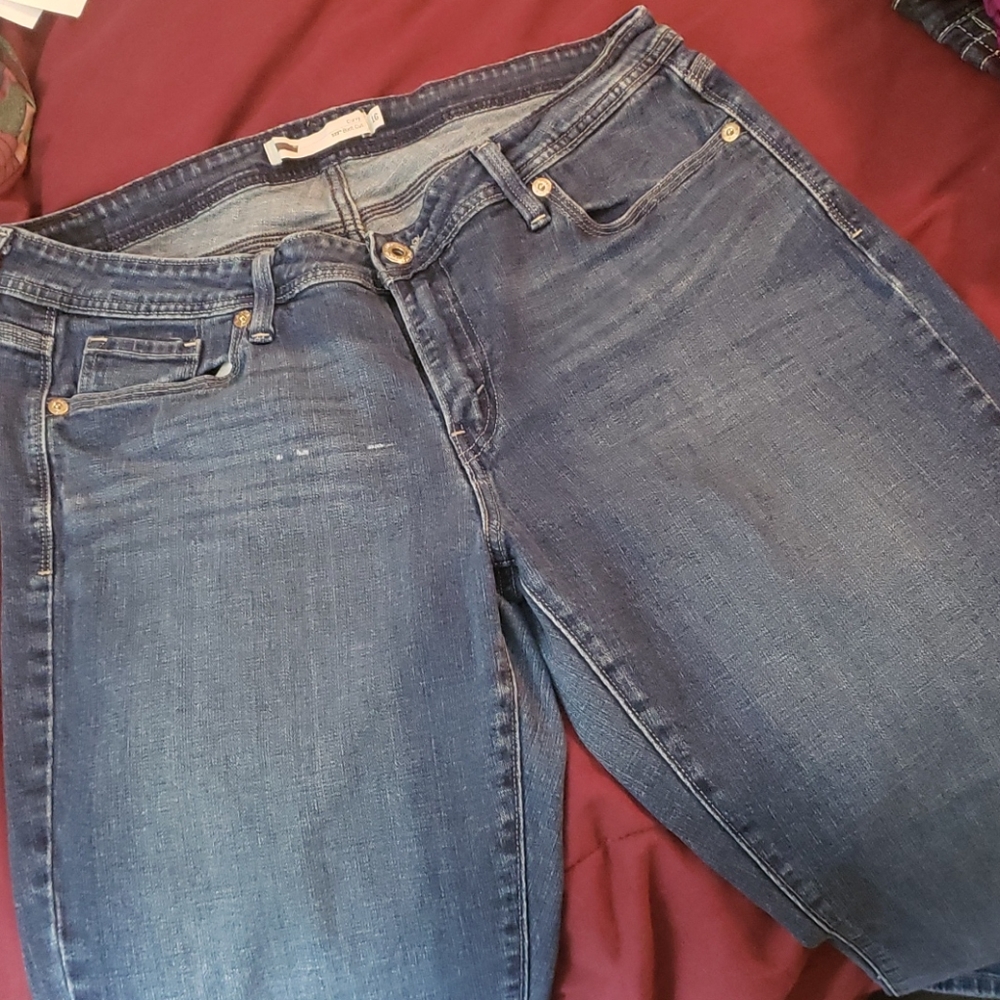 Levi Curvy